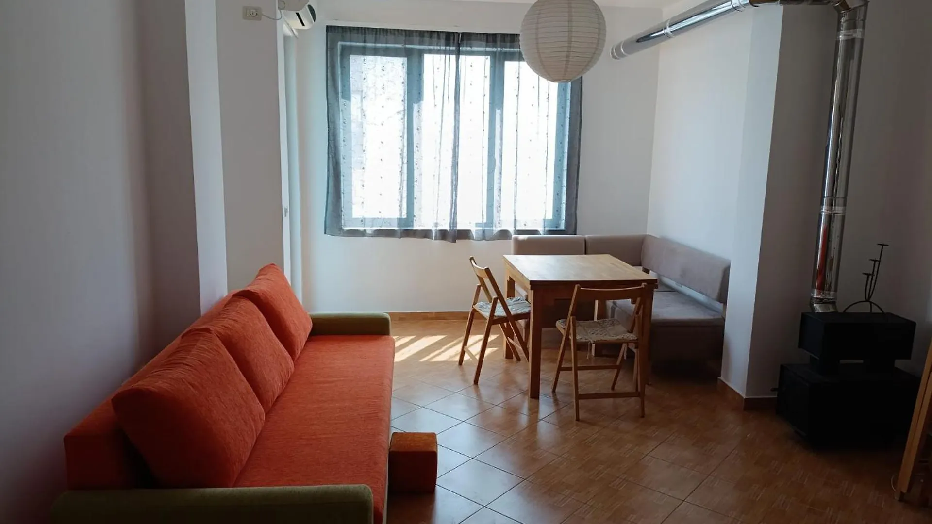 Flori Apartment Golem  Albanien